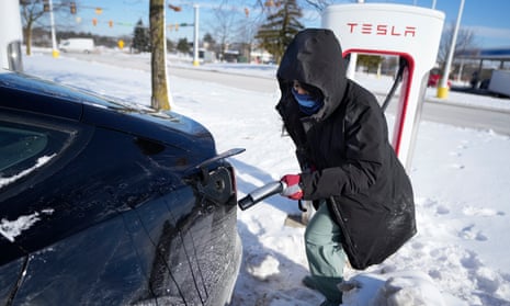 How Cold is Too Cold to Wash Your Car? Discover the Ideal Temperature