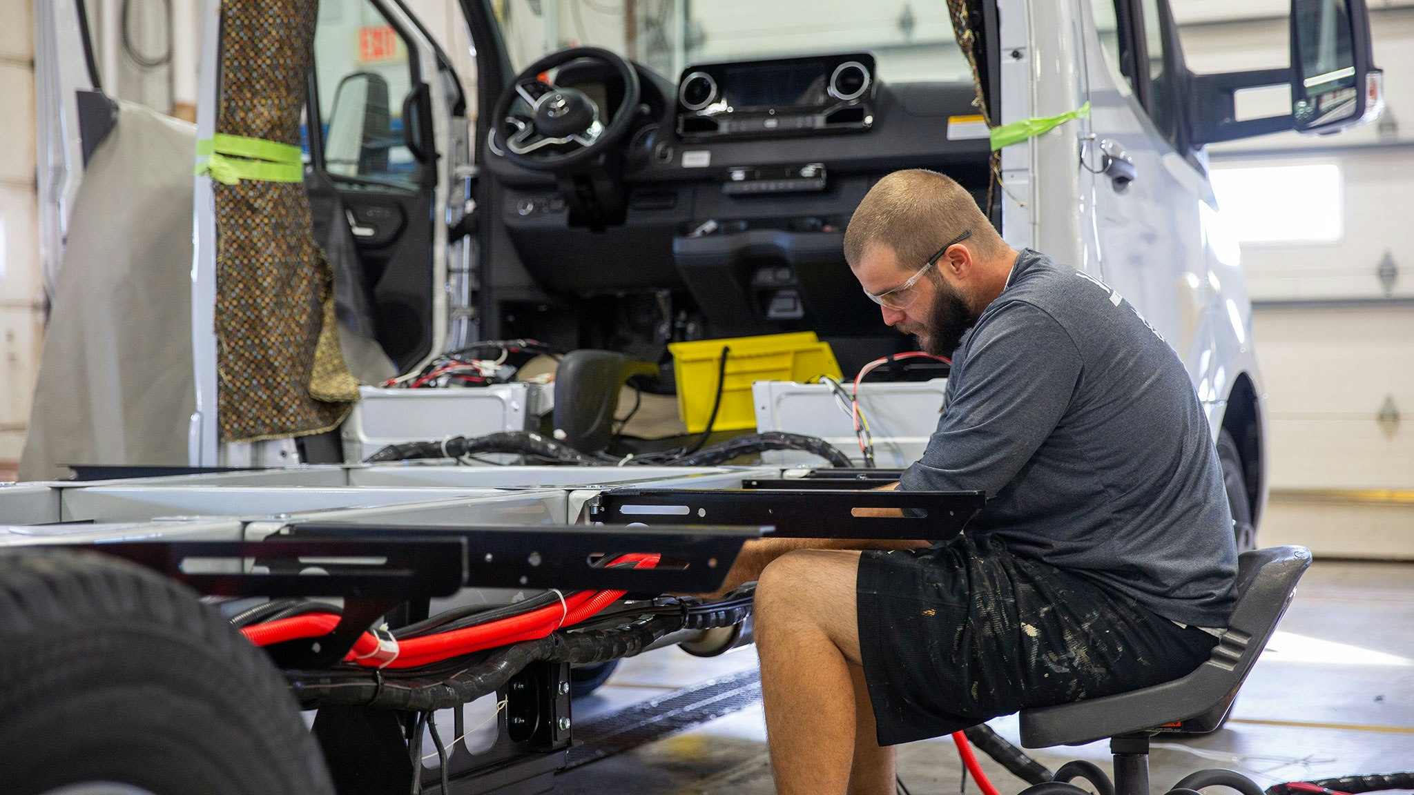 How to Clean the Undercarriage of a Car: Expert Guide Revealed!