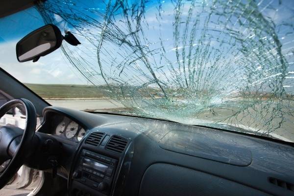 How to Safely Clean Broken Glass in Your Car: Expert Tips